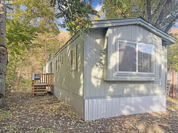 53945 Highway 86, Halfway, OR 97834