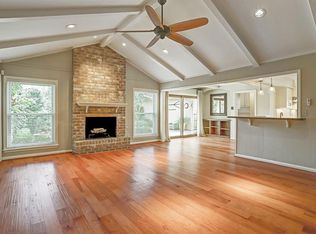 10315 Green Tree Rd, Houston, TX 77042