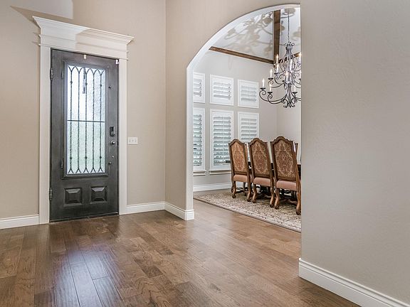 2nd image of 5711 Barrington Ct