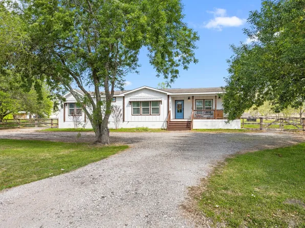 12708 28th St, Santa Fe, TX 77510