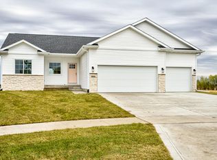 301 Springer Ct, Madrid, IA 50156