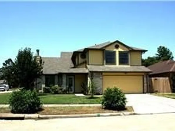 5630 Woodland Glade Dr, Houston, TX 77066