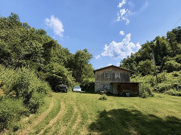 5th image of 652-654 Berry Branch Rd