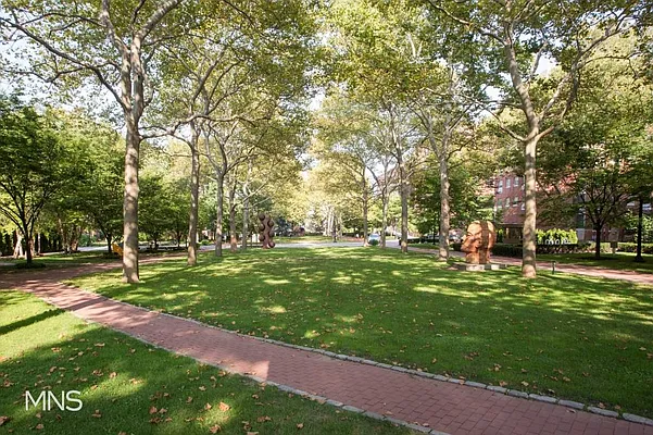 Rented by MNS Marketing | media 12