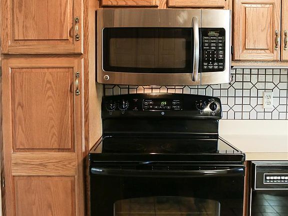 5th image of 1501 Nesbit Dr