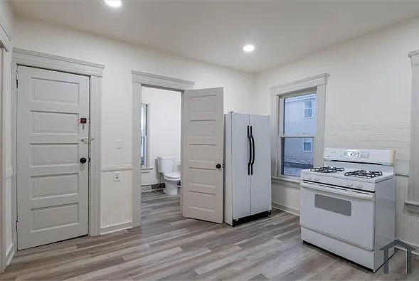 3139 Perkins Ave #DOWN — Photo 6