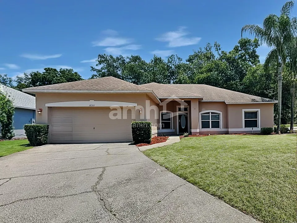 1601 Shadowood Ct