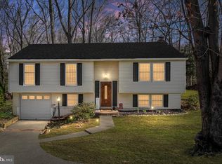 15781 Edgewood Dr, Dumfries, VA 22025