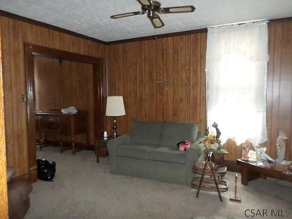 5th image of 318 Baywood St