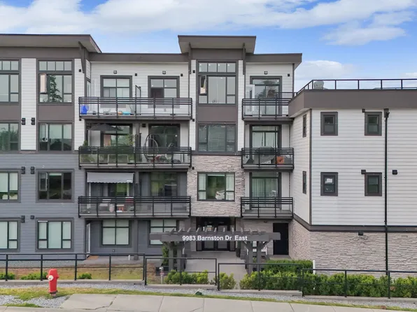 9983 Barnston Dr E #504, Surrey, BC V4N 6T3