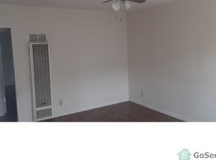 9313 Wall St, Los Angeles, CA 90003