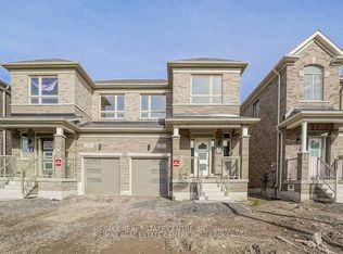 151 Agro St, Hamilton, ON L8B 1X8