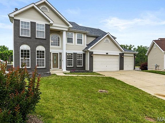 2nd image of 4507 Behlmann Grove Pl