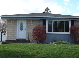 831 S 90th St, West Allis, WI 53214