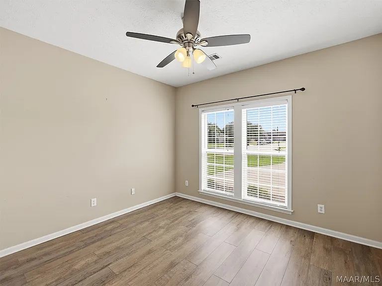 1312 Meadow Glen Rd — Photo 19