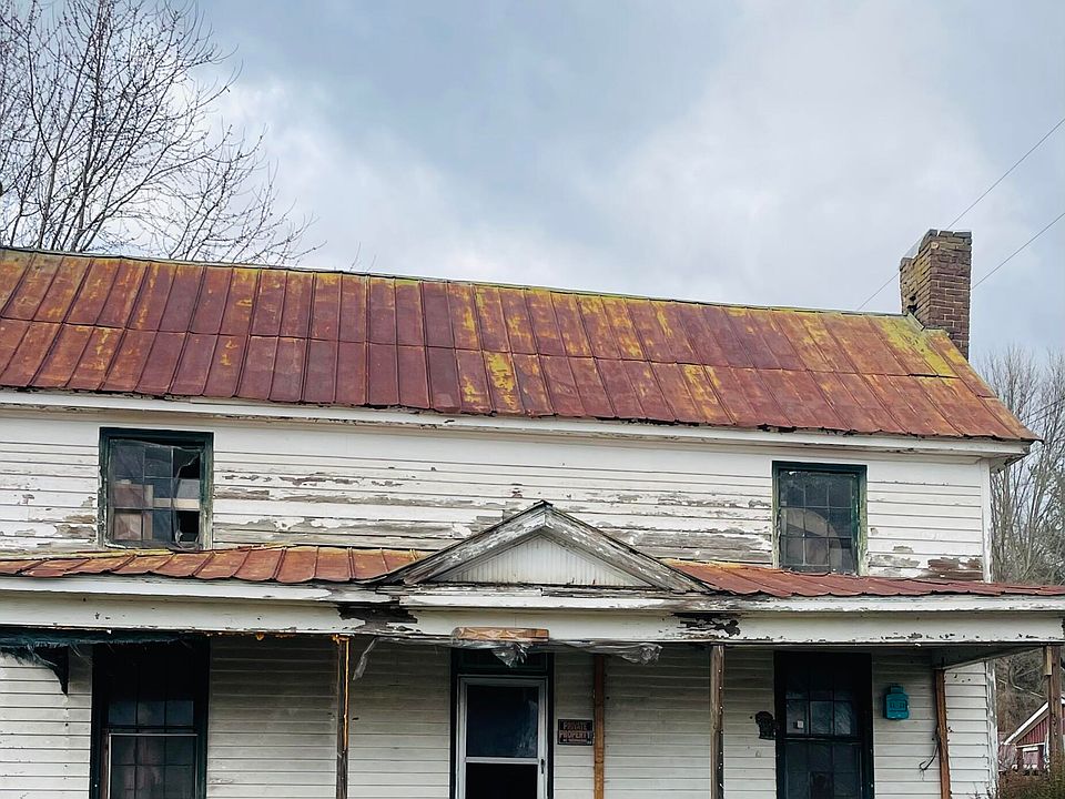 1st image of 749 Circle Dr