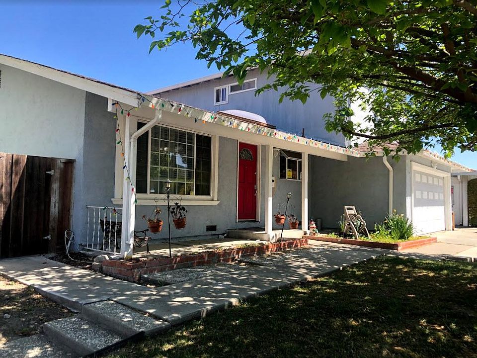 2nd image of 5872 Santa Teresa Blvd