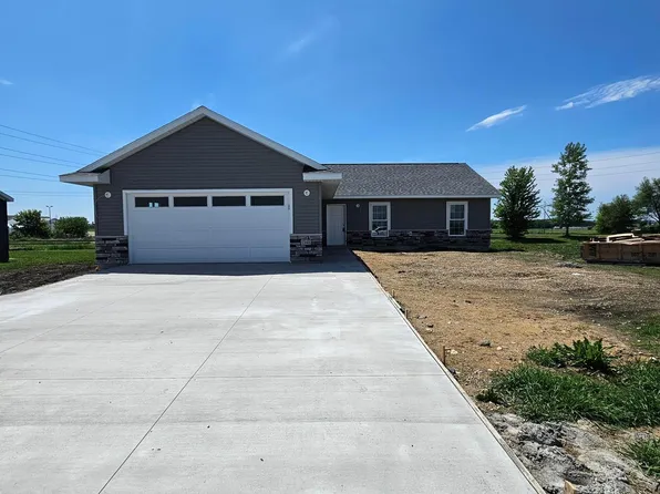 1348 4th St NW, Byron, MN 55920