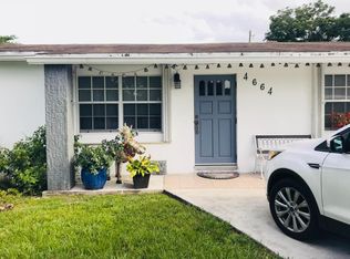 4664 N Vilma Ln, West Palm Beach, FL 33417
