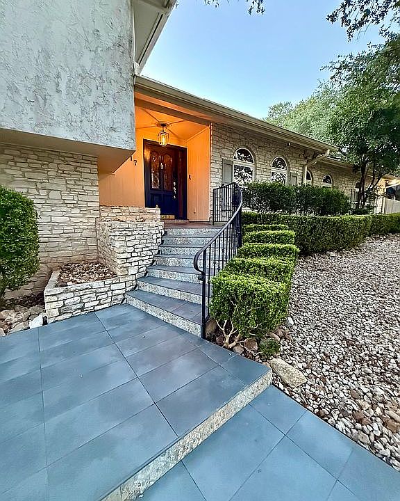 1st image of 9317 Teakwood Ln