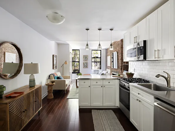 153 1/2 Stanton Street image 1 of 7