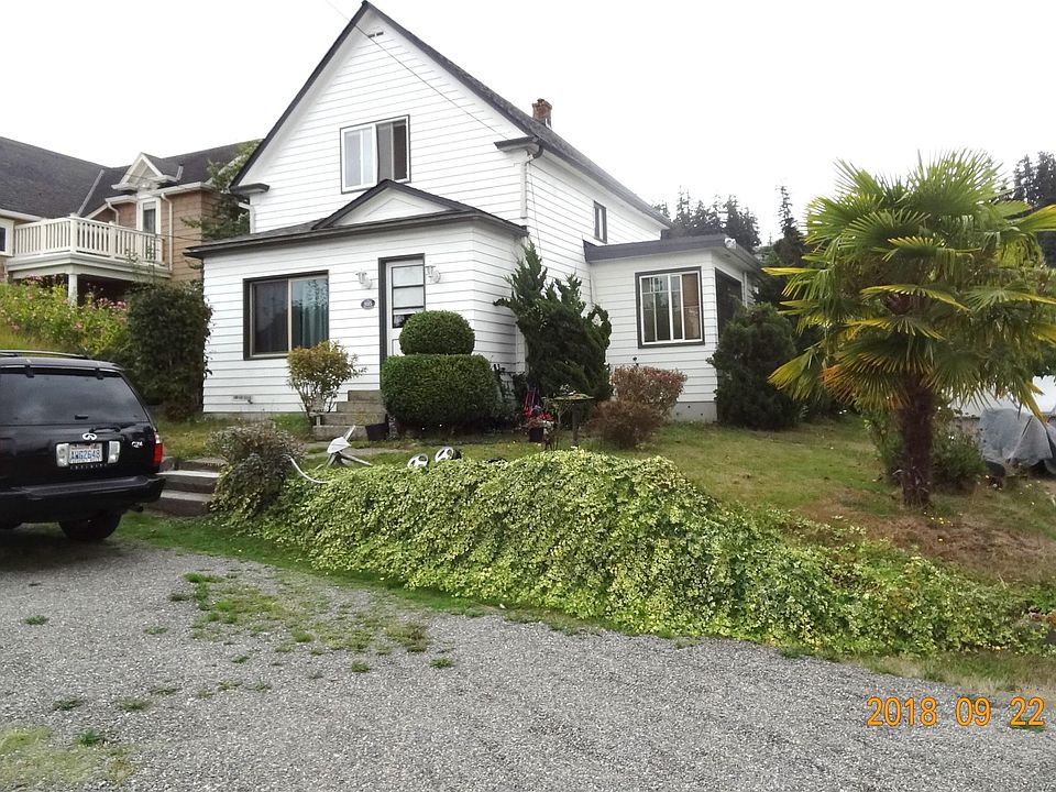 House shown has been completely repainted. New roof installed too.