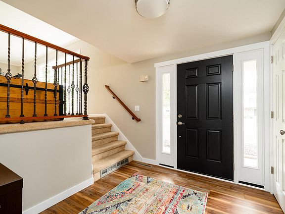 3rd image of 445 Sherman Dr