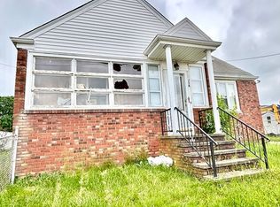 298 King St, Fall River, MA 02724