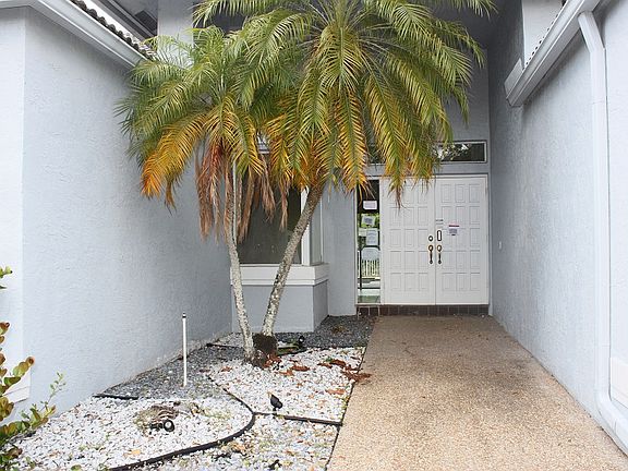 3rd image of 9025 NW 53rd Mnr