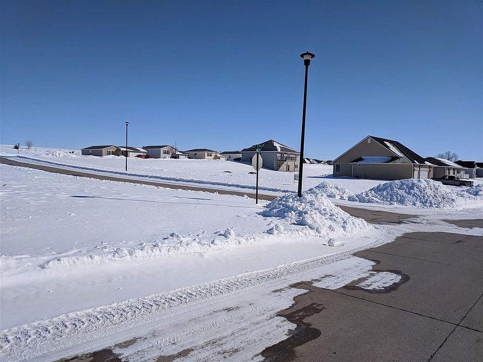 1st image of 1568 Oak St