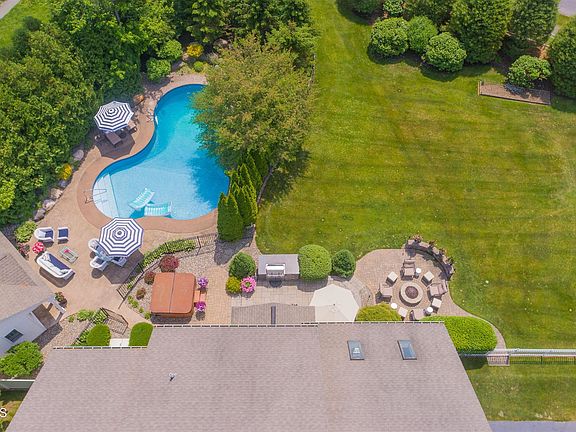 5th image of 2028 Dobie Ln