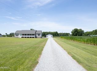 550 Lighthouse Rd, Wallace, NC 28466