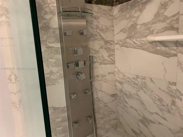 305 Bonnie Brae Way #27 — Photo 5