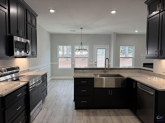 3rd image of 238 Wood Oak Cir