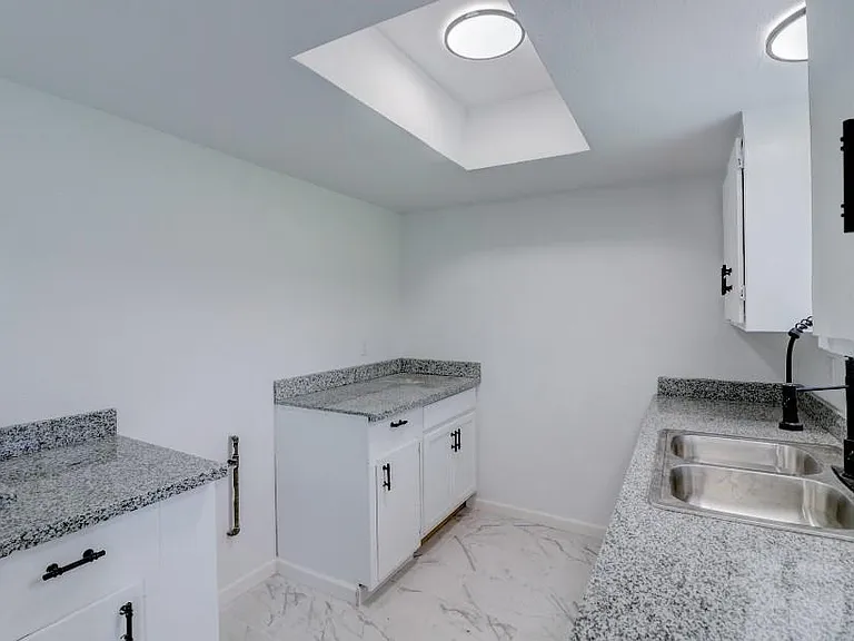 7206 Yellow Pine Dr — Photo 18