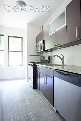 Rented by Compass | media 9