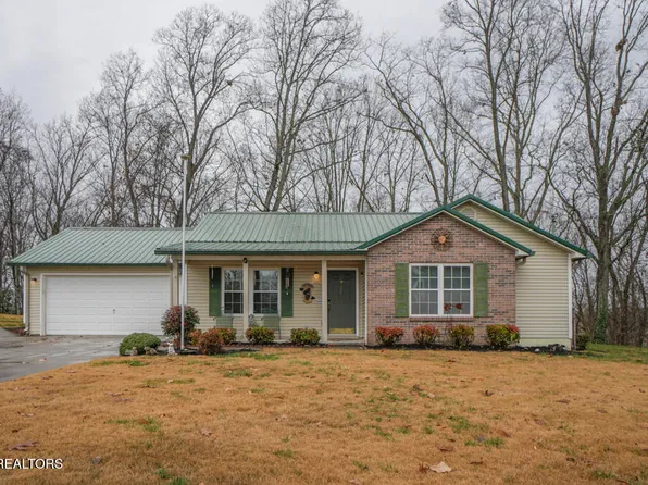 290 Crestwood Dr, Lenoir City, TN 37771