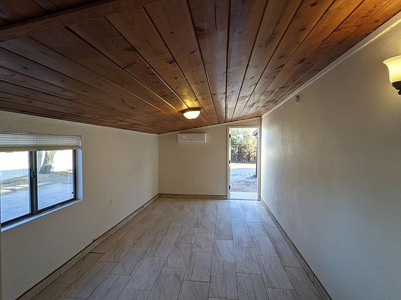 5th image of 3013 E La Madera Dr
