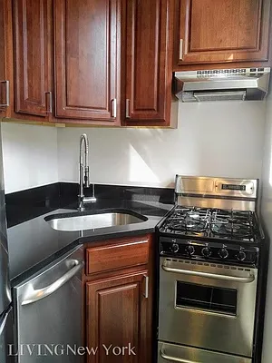 Rented by Living New York | media 40