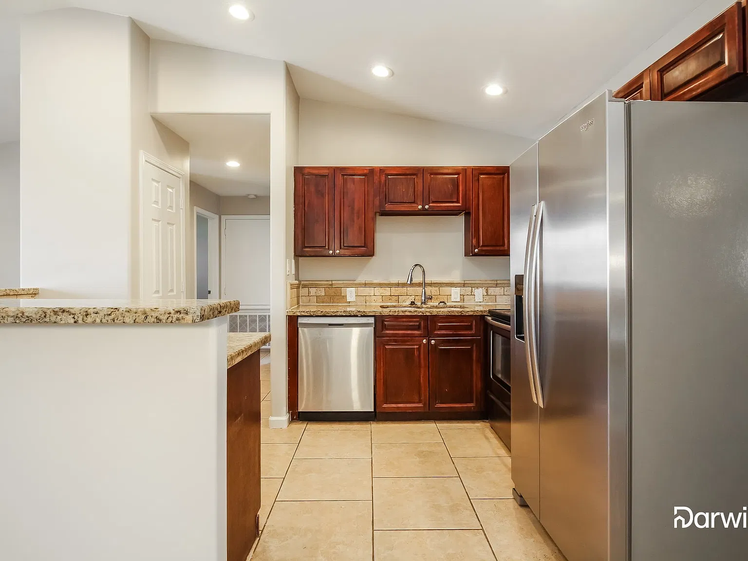 5 bed, 3.0 bath, 1950 sqft, $2,275 — Photo 2