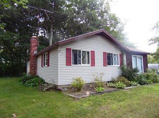 19 Wood Path, Ashburnham, MA 01430