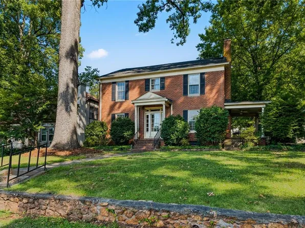 710 Sunset Dr, High Point, NC 27262