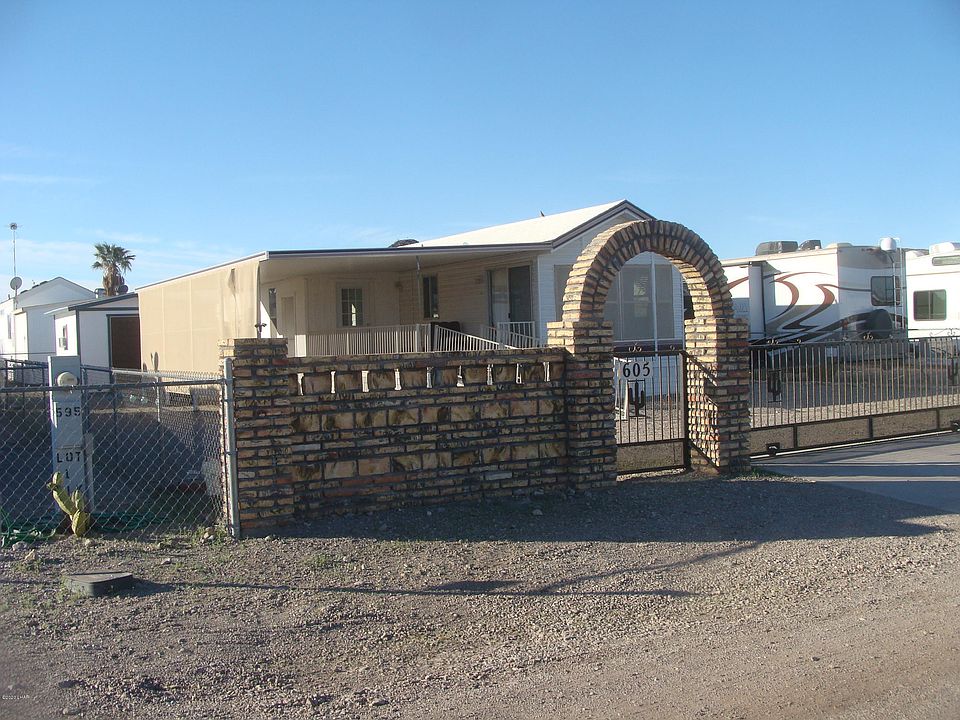 2nd image of 605 W Comanche Dr