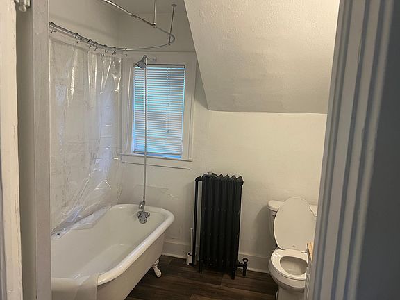 3rd image of 2295 9th St