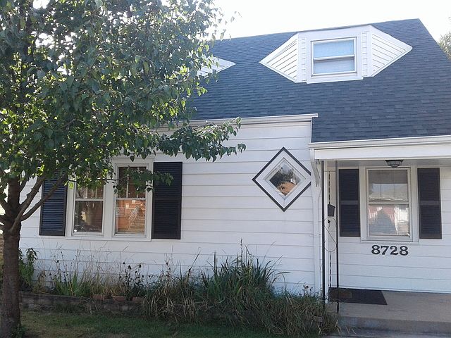 1st image of 8728 S Richmond Ave