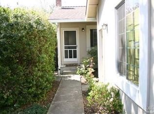 2003 Caulfield Ln, Petaluma, CA 94954