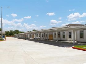 740 N Alamo Rd, Alamo, TX