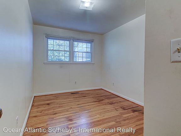 5th image of 24553 Holly Acres Ln