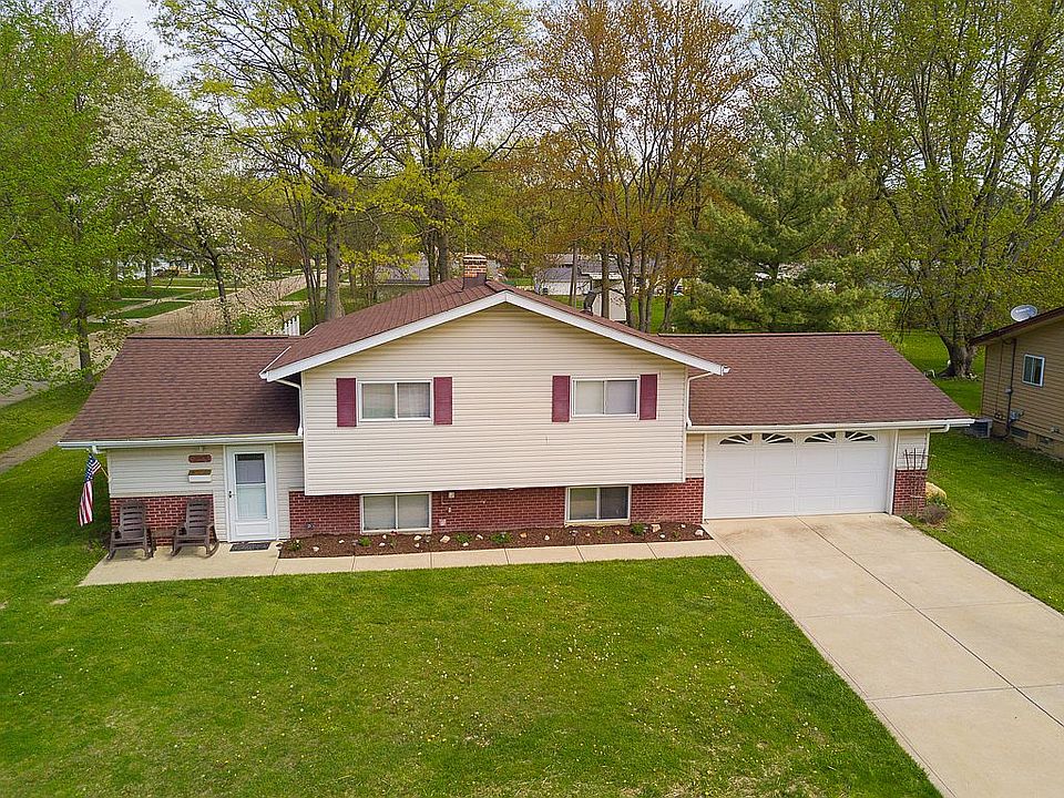 1st image of 26964 Westwood Ln
