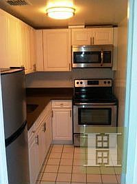 4th image of 88 Lexington Ave APT 17E